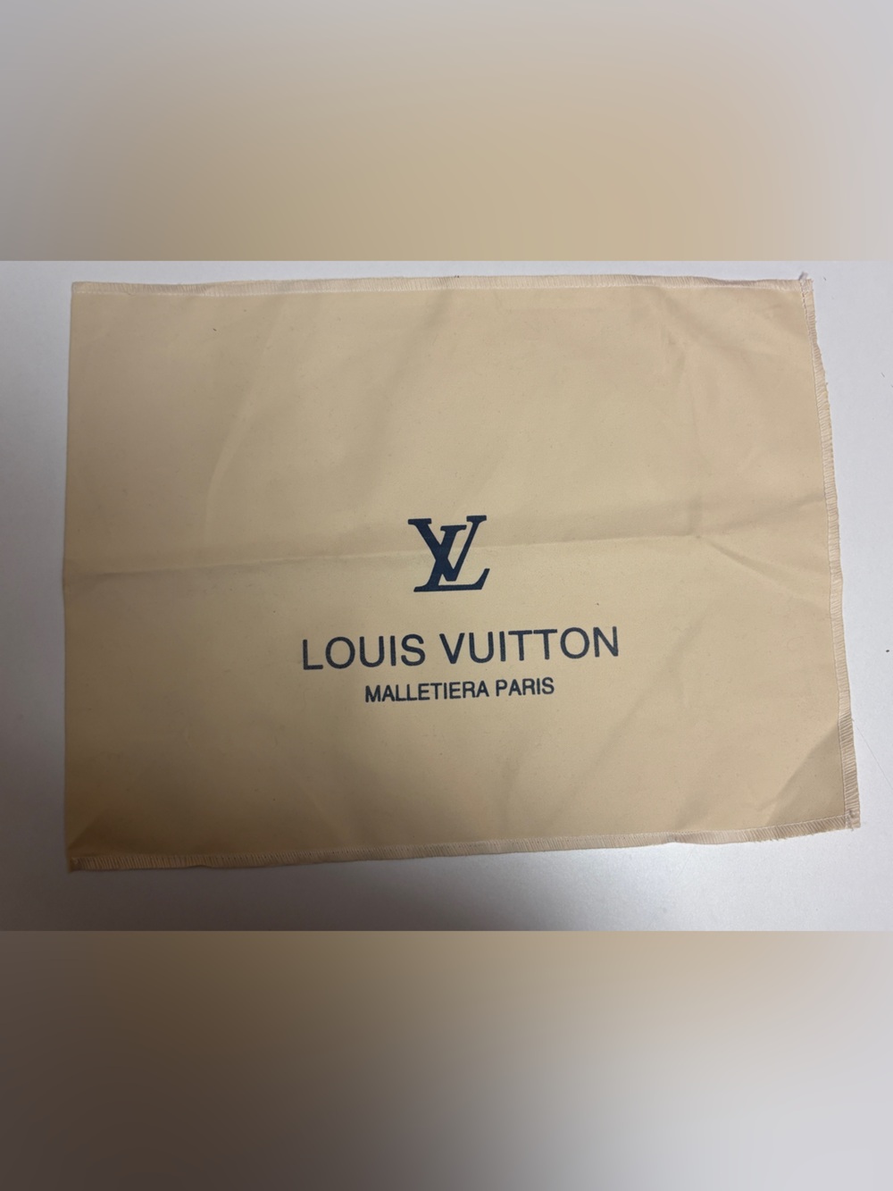 Louis Vuitton Beige Dust Bag with Navy Logo